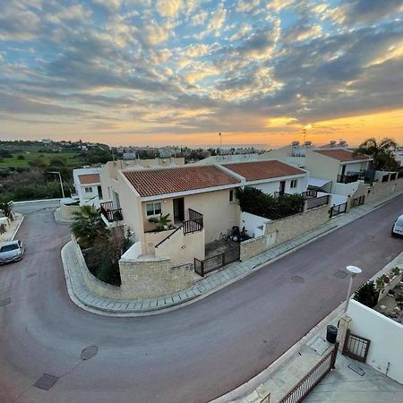 Melanos Sea View Apartment Paphos 外观 照片