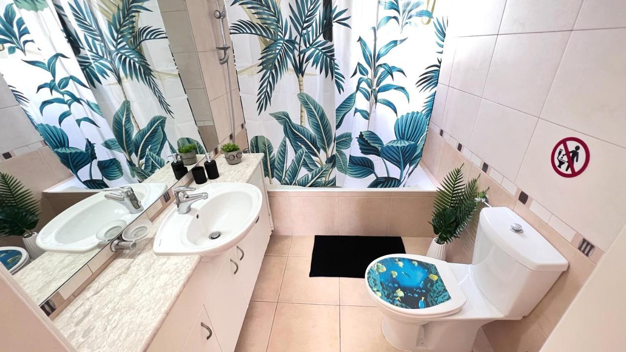 Melanos Sea View Apartment Paphos 外观 照片