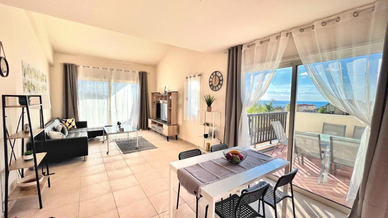 Melanos Sea View Apartment Paphos 外观 照片