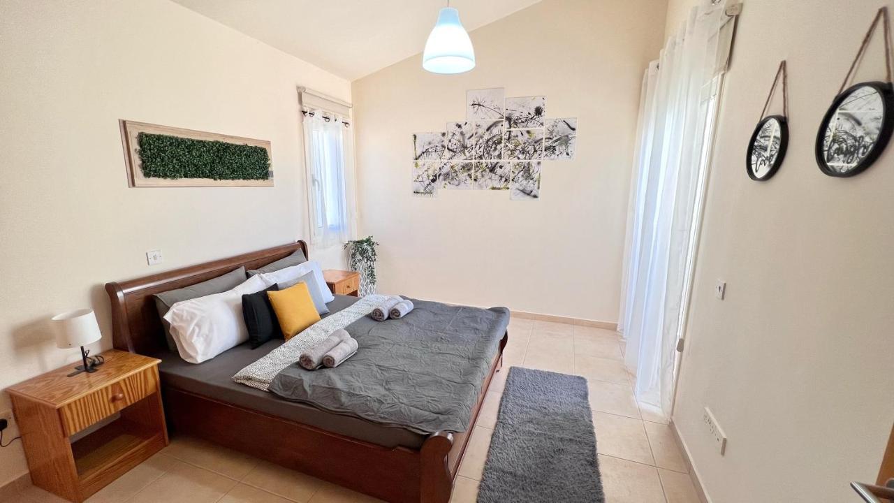 Melanos Sea View Apartment Paphos 外观 照片