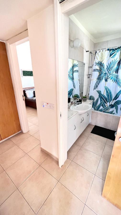 Melanos Sea View Apartment Paphos 外观 照片